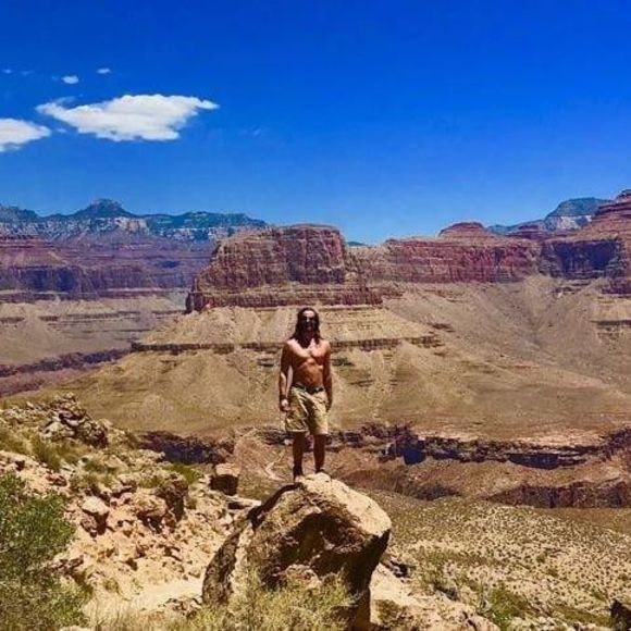 Meet your Posher, Avery - Picture 1 of 1